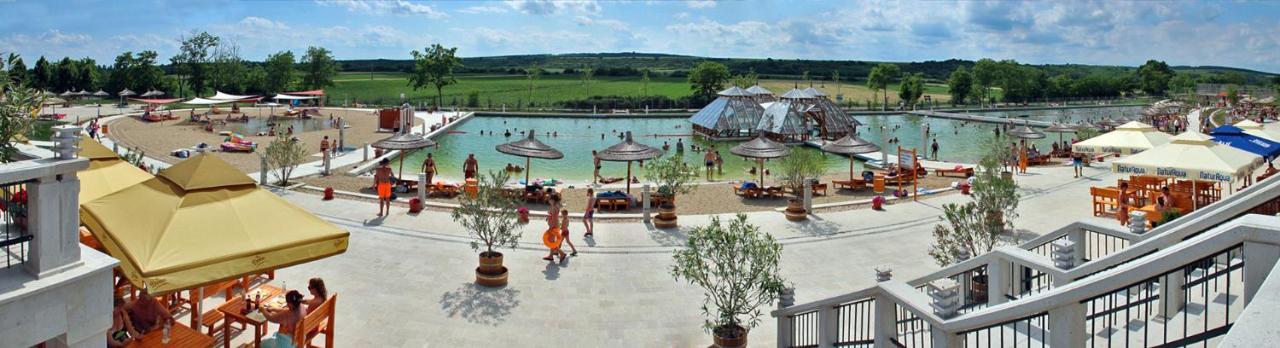 Egri Korona Borhaz Es Wellness Hotel Demjén Dış mekan fotoğraf