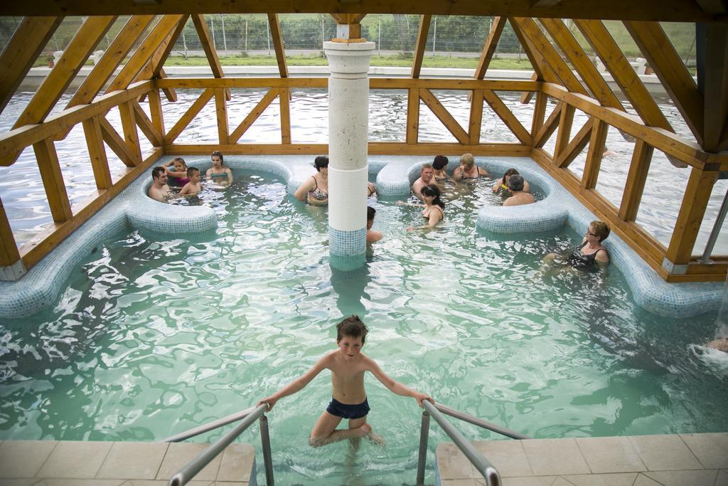 Egri Korona Borhaz Es Wellness Hotel Demjén Dış mekan fotoğraf